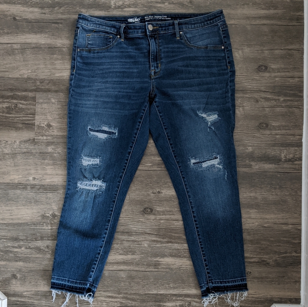 Mossimo mid rise jogging crop distressed jeans 16